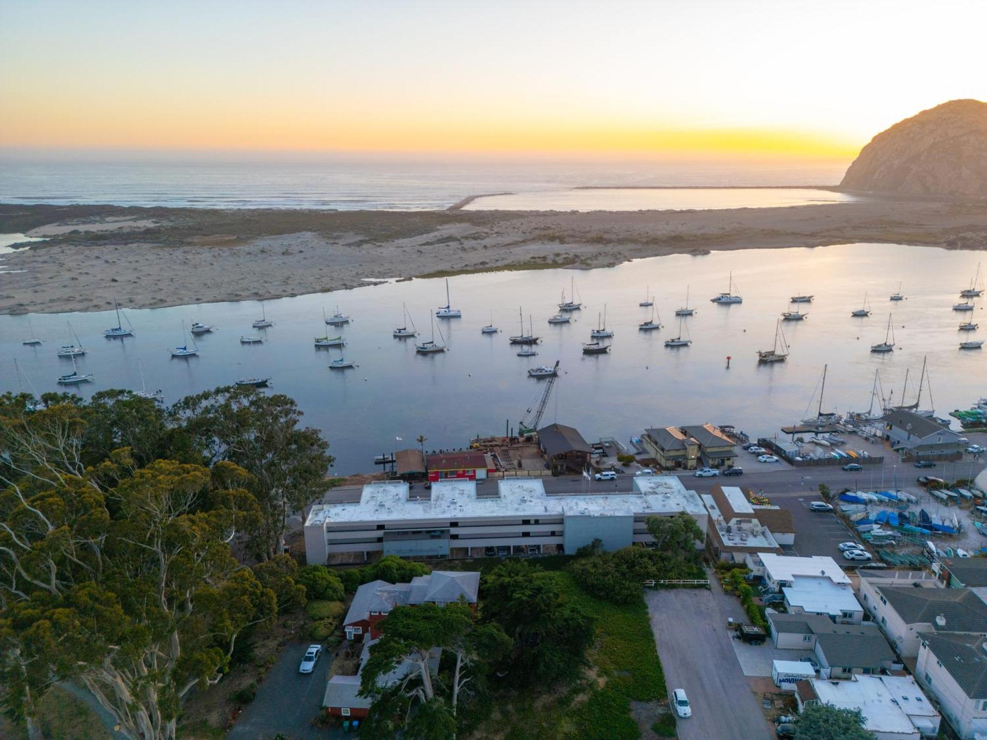 456 Embarcadero Inn & Suites Morro Bay Ngoại thất bức ảnh